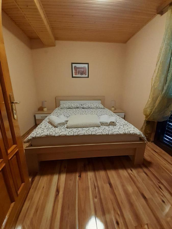 Apartman Damjanovic Τσέτινιε Εξωτερικό φωτογραφία