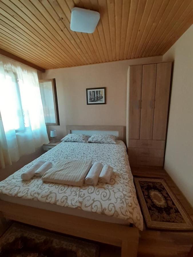 Apartman Damjanovic Τσέτινιε Εξωτερικό φωτογραφία